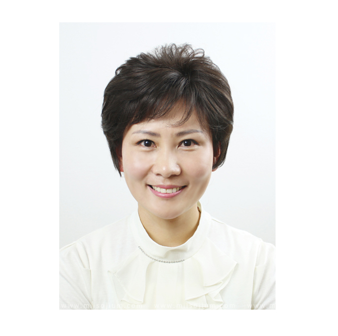 妈妈奶奶蓬松短卷发 夏季透气中老年女士短发套 真人发假发套女