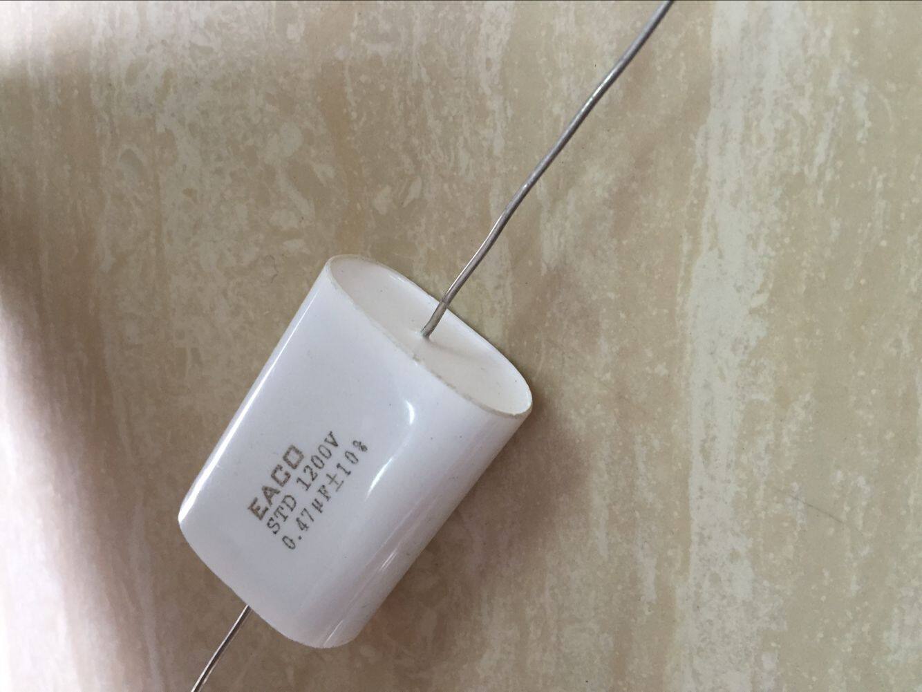 Canada imports EACO capacitive STD 0 1200V 47uF positive and negative 10% haired enthusiast capacitive capacitors