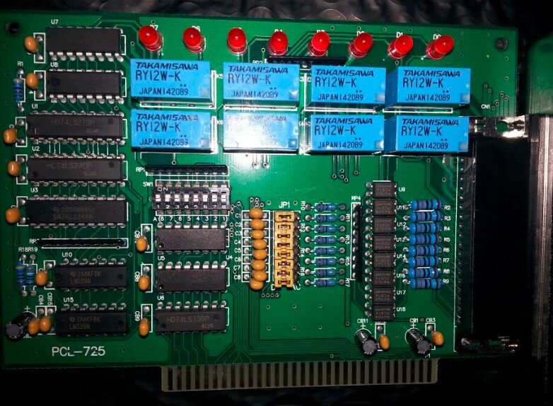 Brand new Research Xianghua PCL-725 8-way relay output 8-way isolation digital input warranty for 2 years