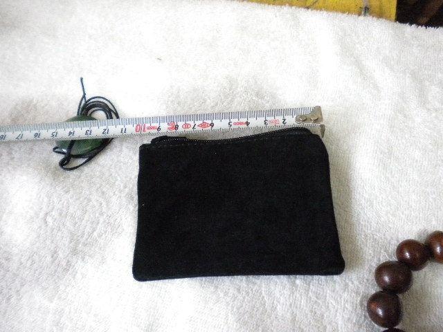 Pure leather handmade coin storage bag, leather coin bag, pure leather earphone storage bag, genuine leather electric appliance bag