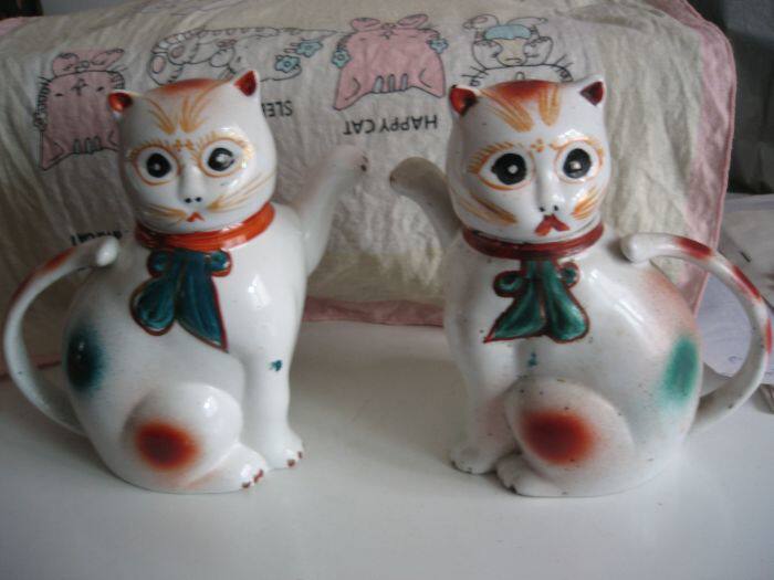 Old White Porcelain Pink Cat Pot Pair of 78-decade-old Wenge Period to Youth and TV props-Taobao