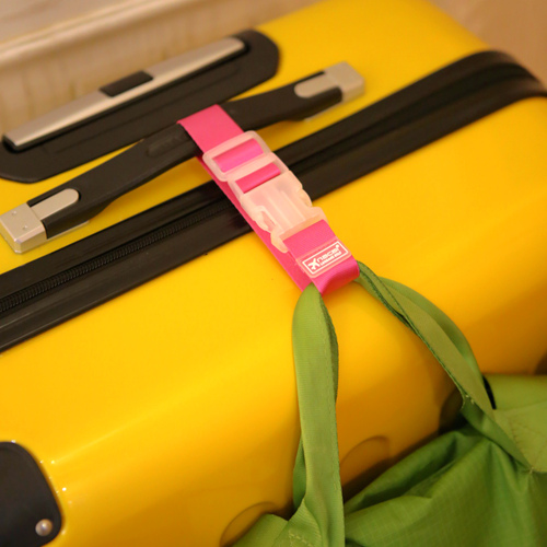 Travel equipment equipped with luggage buckle hanging ring hanging belt multi-purpose luggage anti-lost strap fixing belt