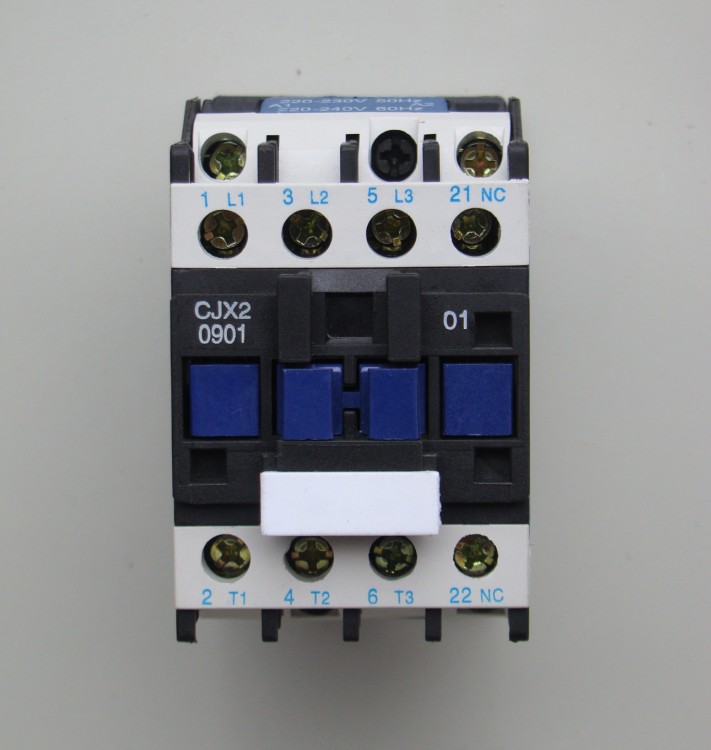 AC contactor CJX2-0901 contactor AC220V110V48V36V24V silver point three-phase electricity 380V
