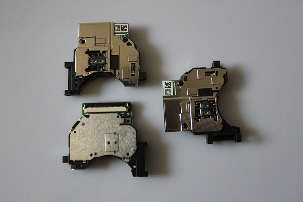 PS4 CD player eyes PS4 KES-860A laser head quality for 90 days