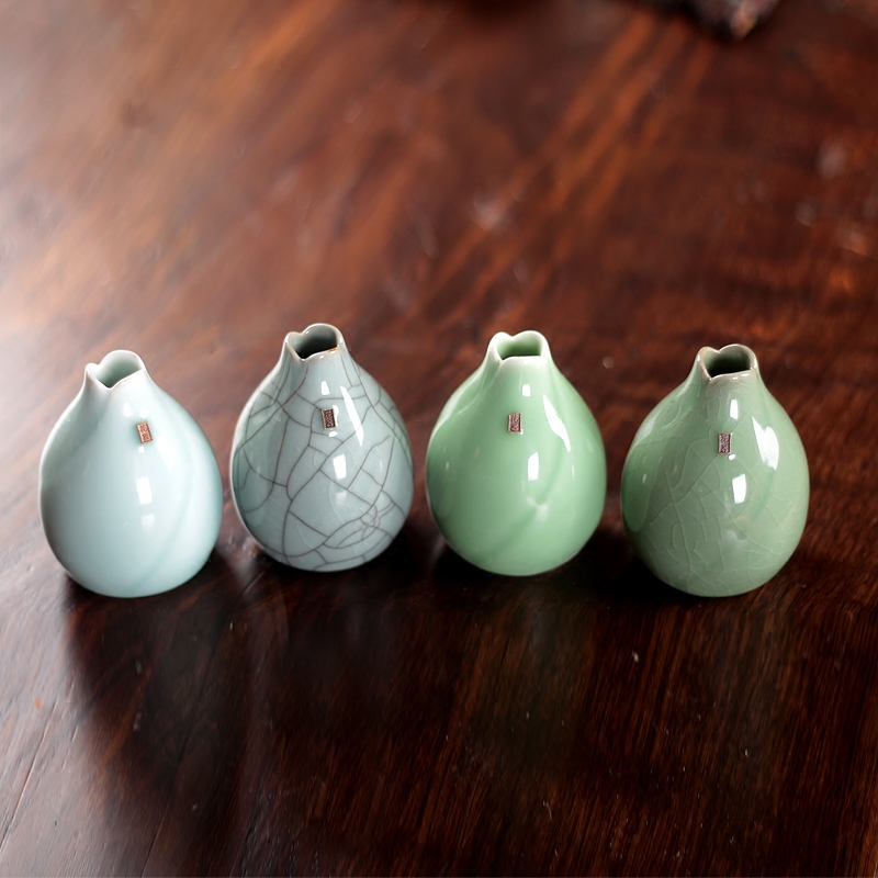 Ceramic vase furnishing articles creative floral outraged hydroponic floret bottle of China domestic act the role ofing table flower vase decoration
