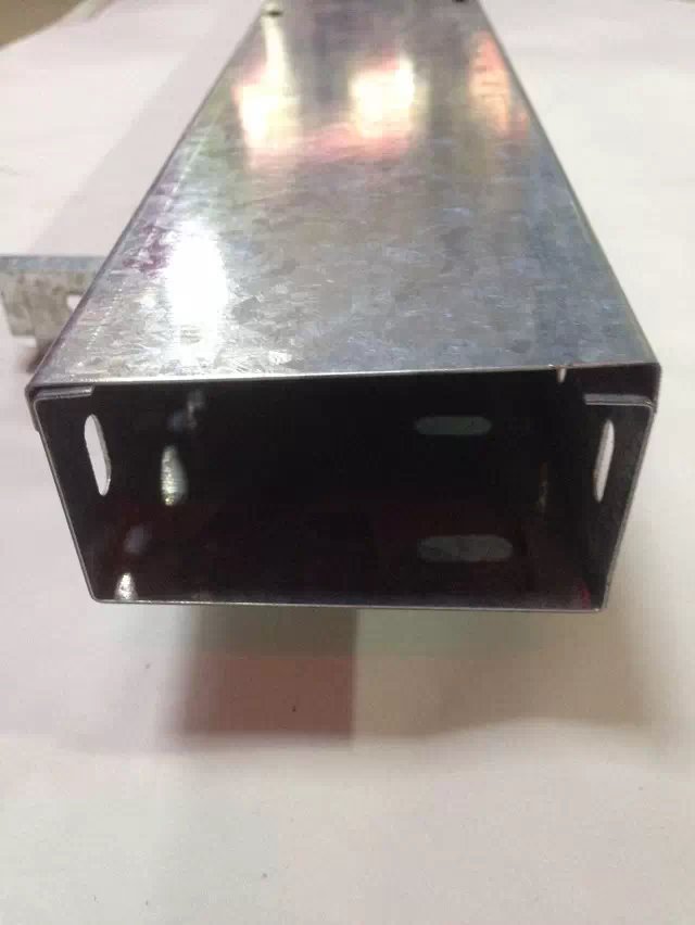 National Label 60 * 80 * 0 8 Cable wire bridge trunking galvanized bridge metal weak electric bridge trunking