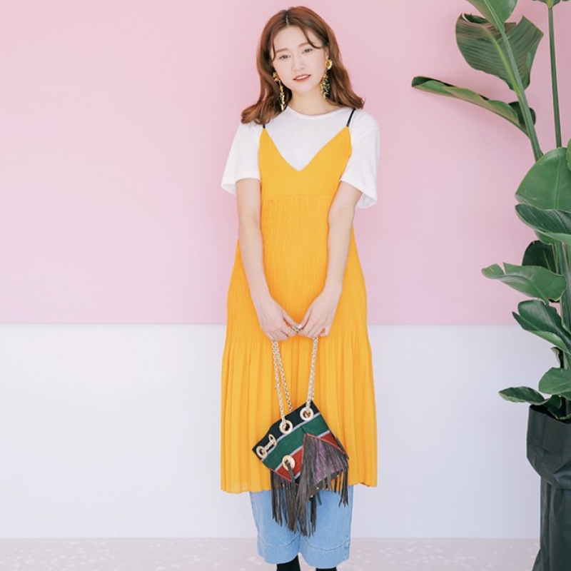 韩国stylenanda官方正品 太阳褶元素撞色肩带吊带裙