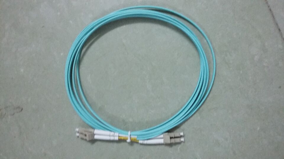 USA 3M 10,000 trillion Fiber Jumper 3M2 Mi 3 m 10,000 trillion Fiber Jumper 3M 10,000 trillion OM3 Jumper
