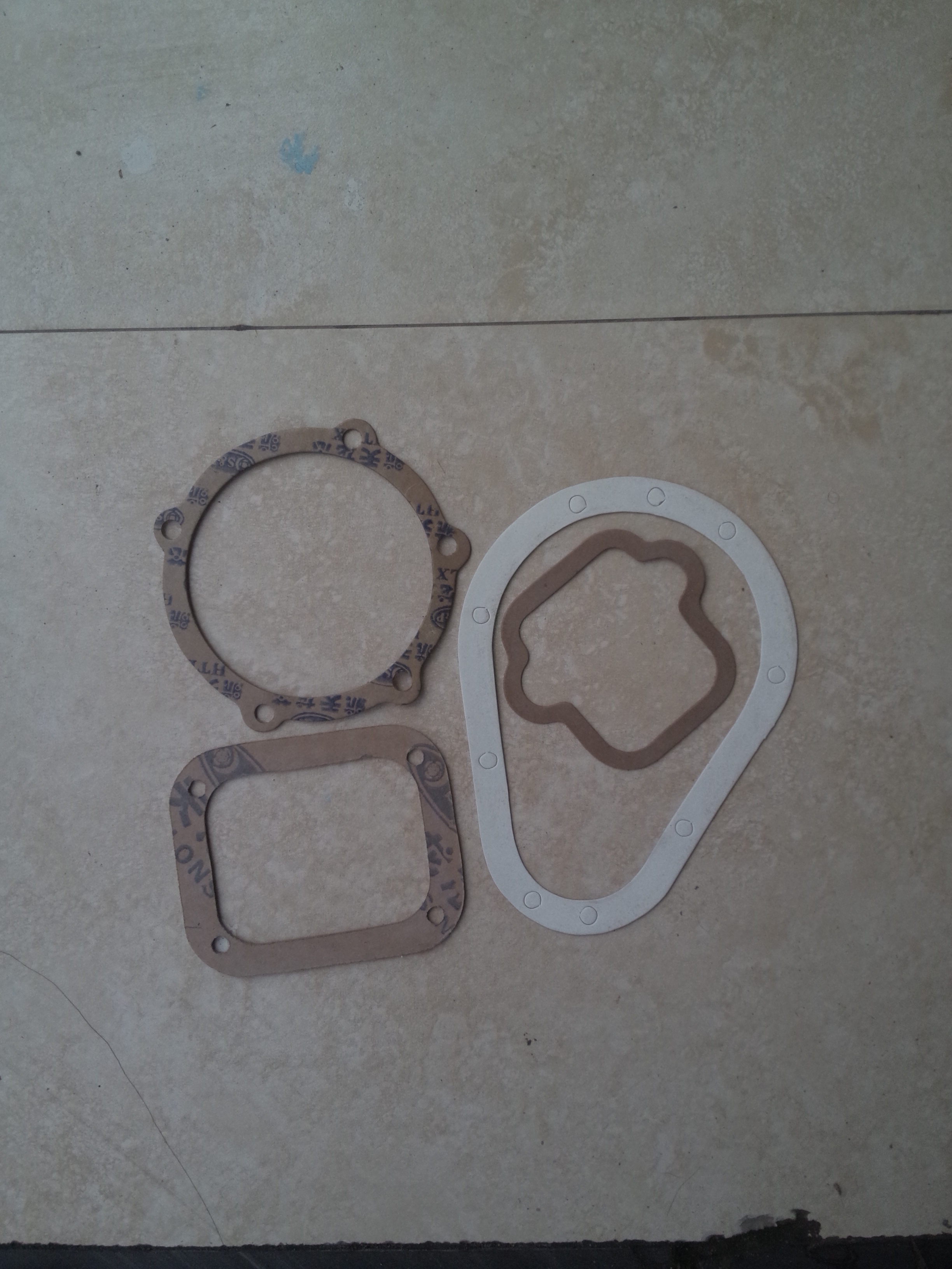 The Binhu diesel engine Hunan air-cooled 175 4 5 horsepower full car cushion mat cushion Chuansegawa Lake Longzhou Peach Blossom King