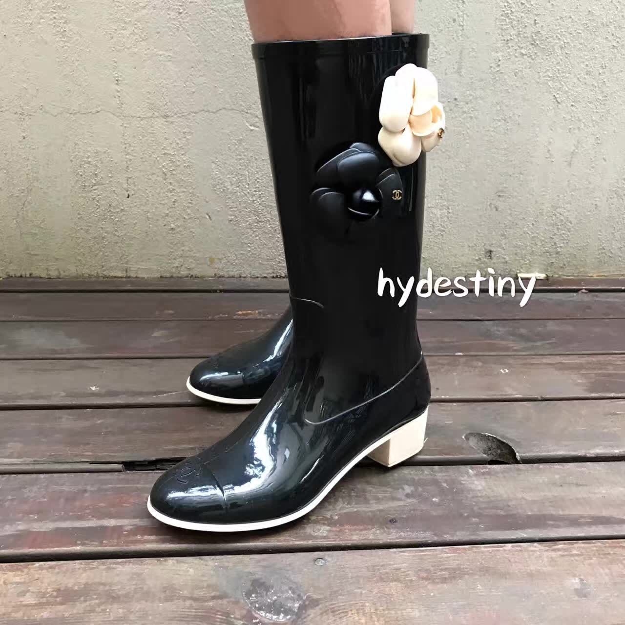 Резиновые сапоги Шанель