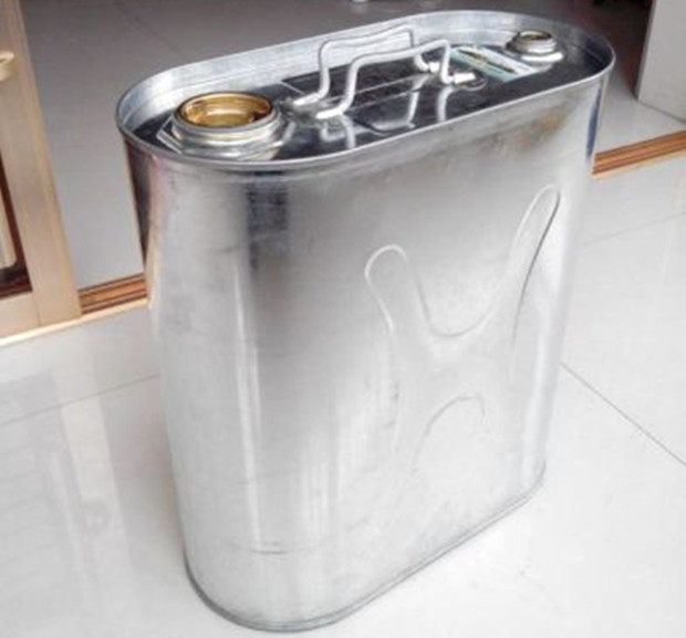 Thickened snowflake white iron edible oil oil bucket oil pot large, medium and small multi-purpose bucket bucket Milk bucket Iron flat bucket