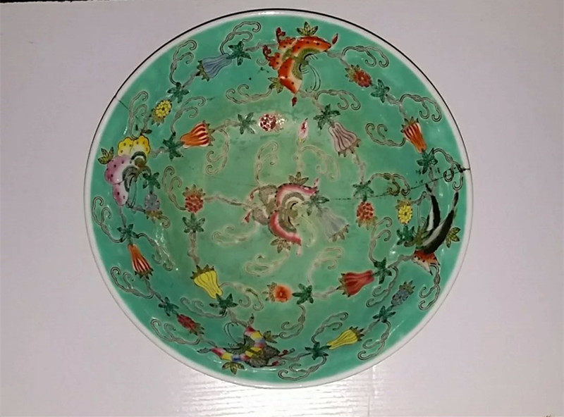 Late Qing Dynasty colorful top-quality porcelain big soup bowl bergamot butterfly pattern beautiful picturesque hair color stunning ancient porcelain