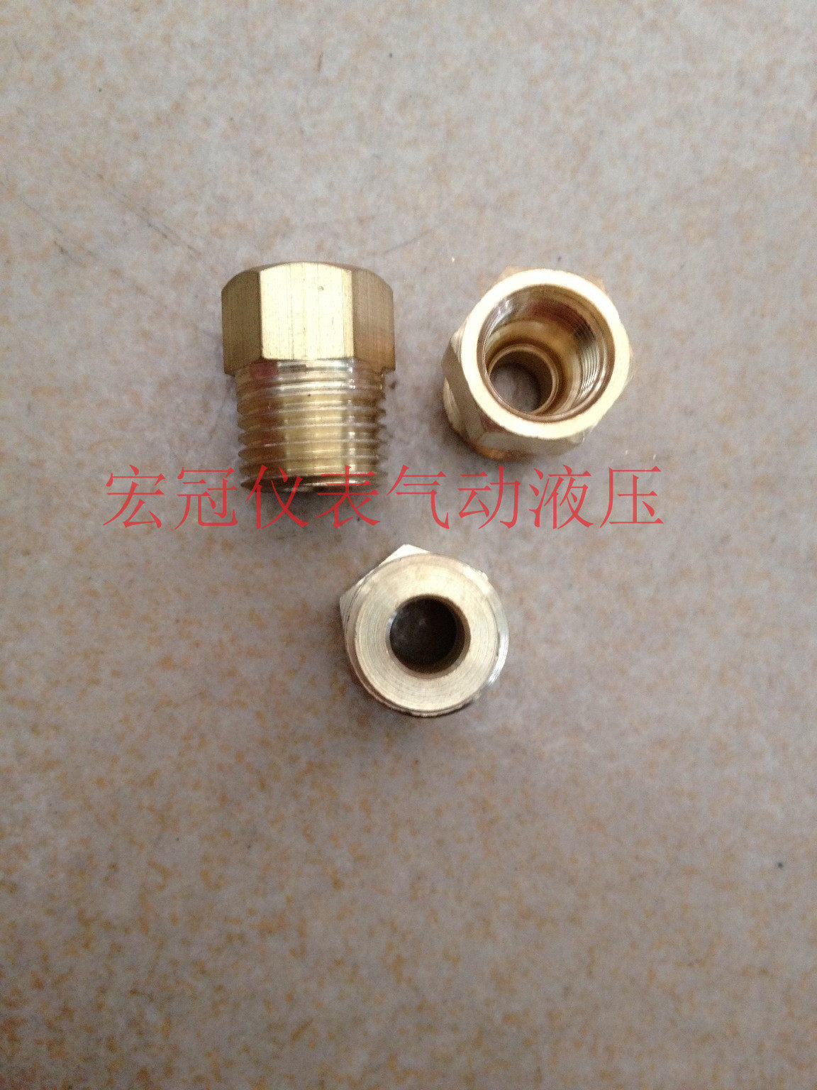 Water-gas pressure meter conversion joint male-to-British-made copper-changed joint internal teeth M10 * 1 turn outer teeth 2 points