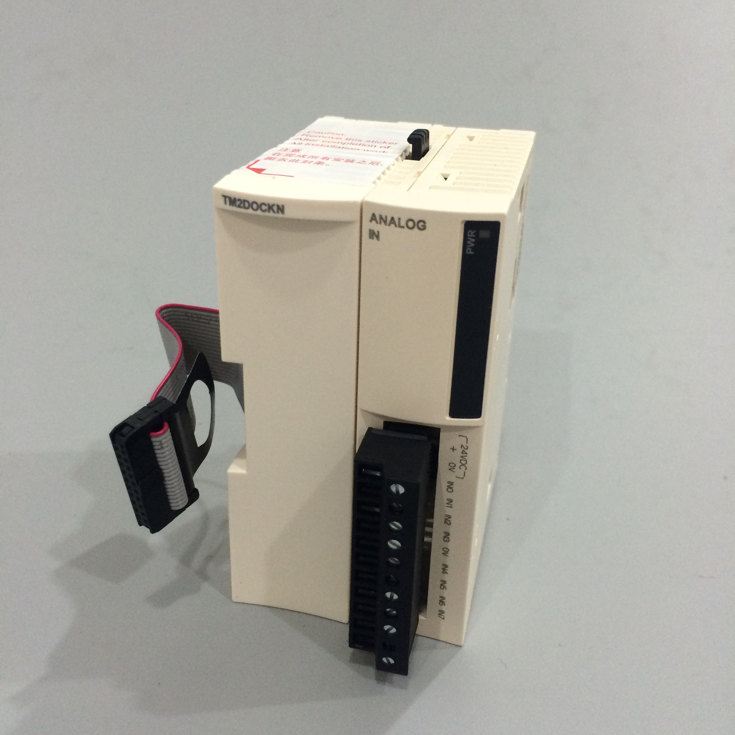 Schneider PLC TM2ARI8HT 8-point temperature input programmable controller Pre-shoot consultation