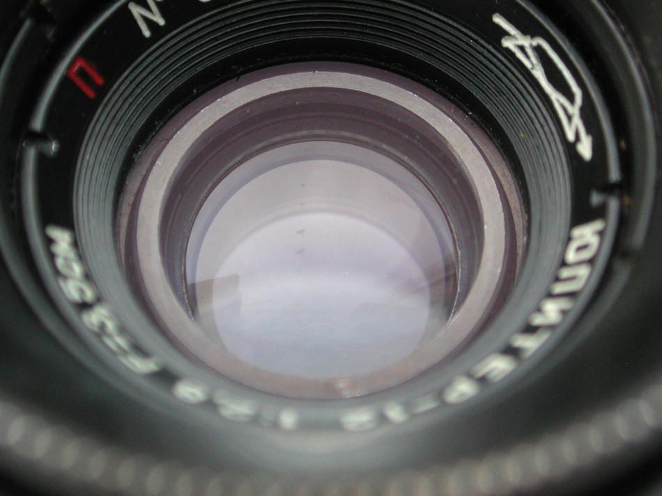 Silver version of the L39 port Red n Ju Jupiter-12 35 2 8 lens 1957 