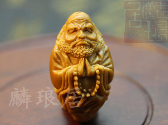 Olive nuclear carving single dharma holding Pearl Dharma Jingsi handmade olive oil seed single seed pendant accessories