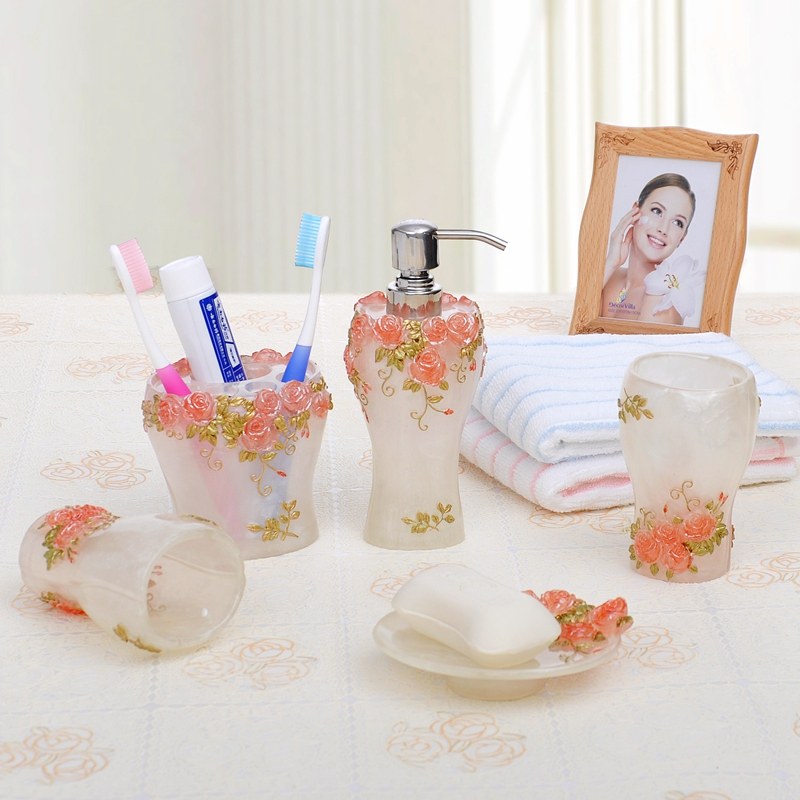 �žӷ���֬��ԡ�׼�