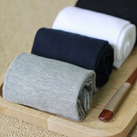 Vớ cotton cotton cao cấp chải kỹ mùa thu và mùa đông vớ cotton màu rắn kinh doanh vớ nam màu đen trong vớ vớ nam màu đen vớ mlb
