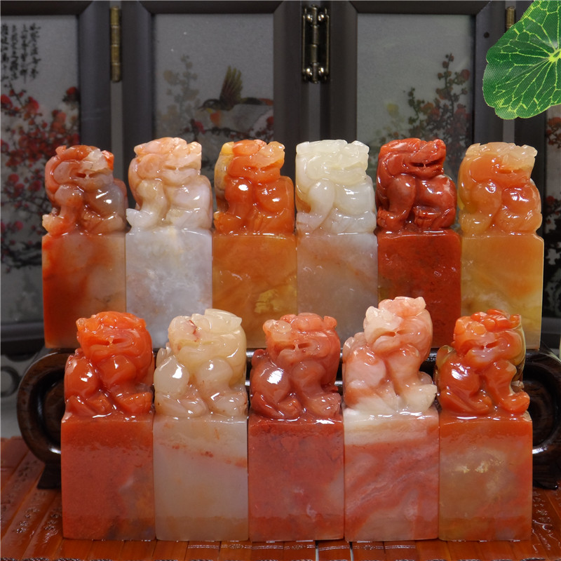 Golden Stone Seal Engraving Lao Stone Ancient Beast button Chapter 20x20x50mm Seal of Shou Mountain Stone Exercise Stone Chapter Material Name Zhang