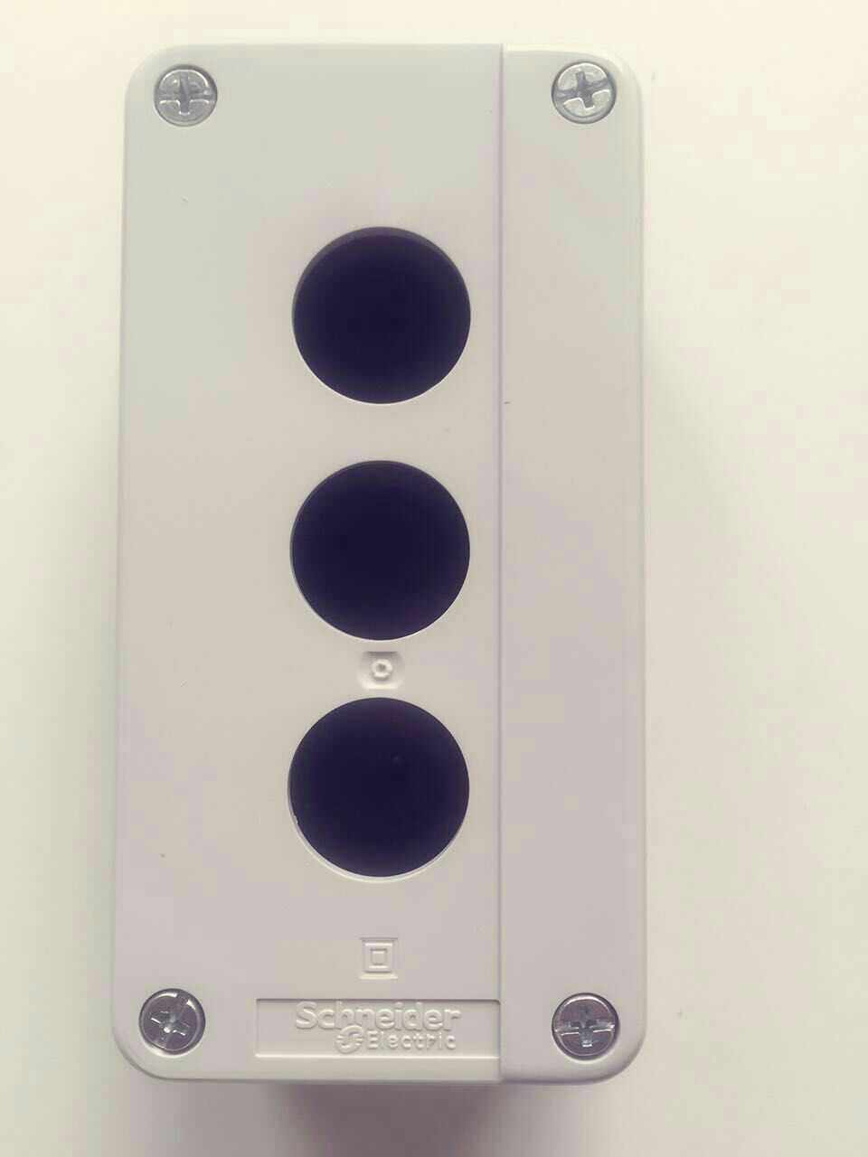 Schneider Three Hole Button Box XALB03C