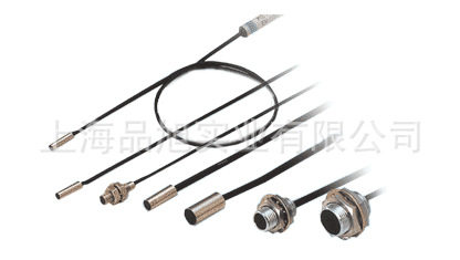 Supply KEYENCE Keen EM-030A Line built-in amplifier Small proximity sensor