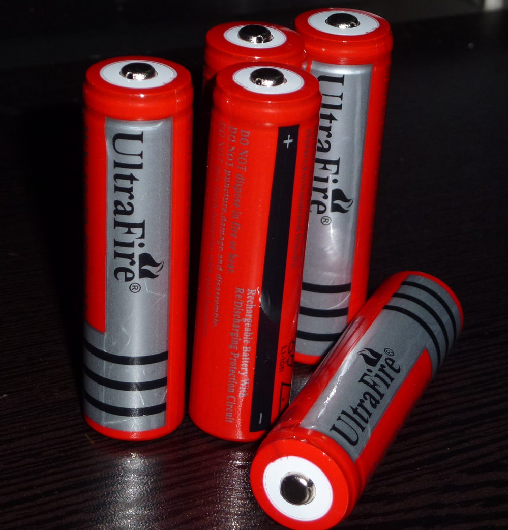 Intense light flashlight battery 18650 Lithium battery 3 7v Large capacity 4800mAh watching the machine pointed battery