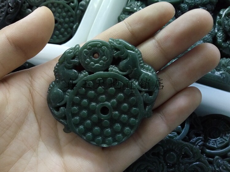 Natural Hetian Jade Ink Jade Pixiu Pendant Sapphire Safe Buckle Necklace Lucky Transfer Pendant Men's Pendant