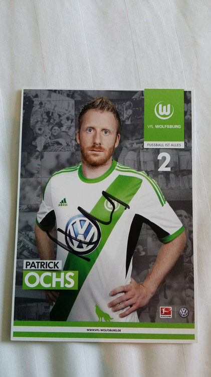 Official autograph card from Wolfsburg, Oxford
