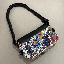 Japanese and Korean fashion canvas shoulder bag l mens 2022 new ethnic style trendy print summer mens and womens casual small shoulder bag