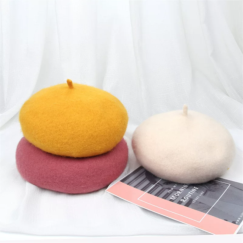 BeRET LADY CAP WOOL WINTER HAT Warm беретки