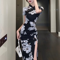 2023 retro national trend printed improved cheongsam high slit daily hip-covering pleated waist mid-length dress