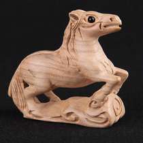 Promotional peach wood horse ornaments twelve zodiac horses car ornaments home wood carving N peach wood pony handmade environmental protection