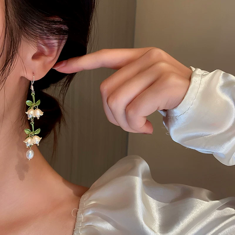 Новый стиль [] [DD@Yone субсидия] Blue Bell Flower Flower Streaming Earrings Little Fresh Fresh Mori