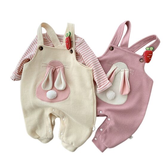 婴儿衣服女宝宝秋装连身抱婴袋裤公主超萌条纹T恤两件式V套装网红