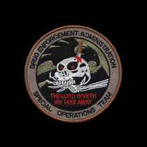 (C4 outdoor) US DEA Secret Service Velcro chapter Schwarzenegger movie spoiler with the same spot