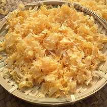  Silver fungus fragments Dry large flower silver fungus leaves 500g clean broken silver fungus snow fungus leaves non-smoked sulfur non-ugly ear fragments