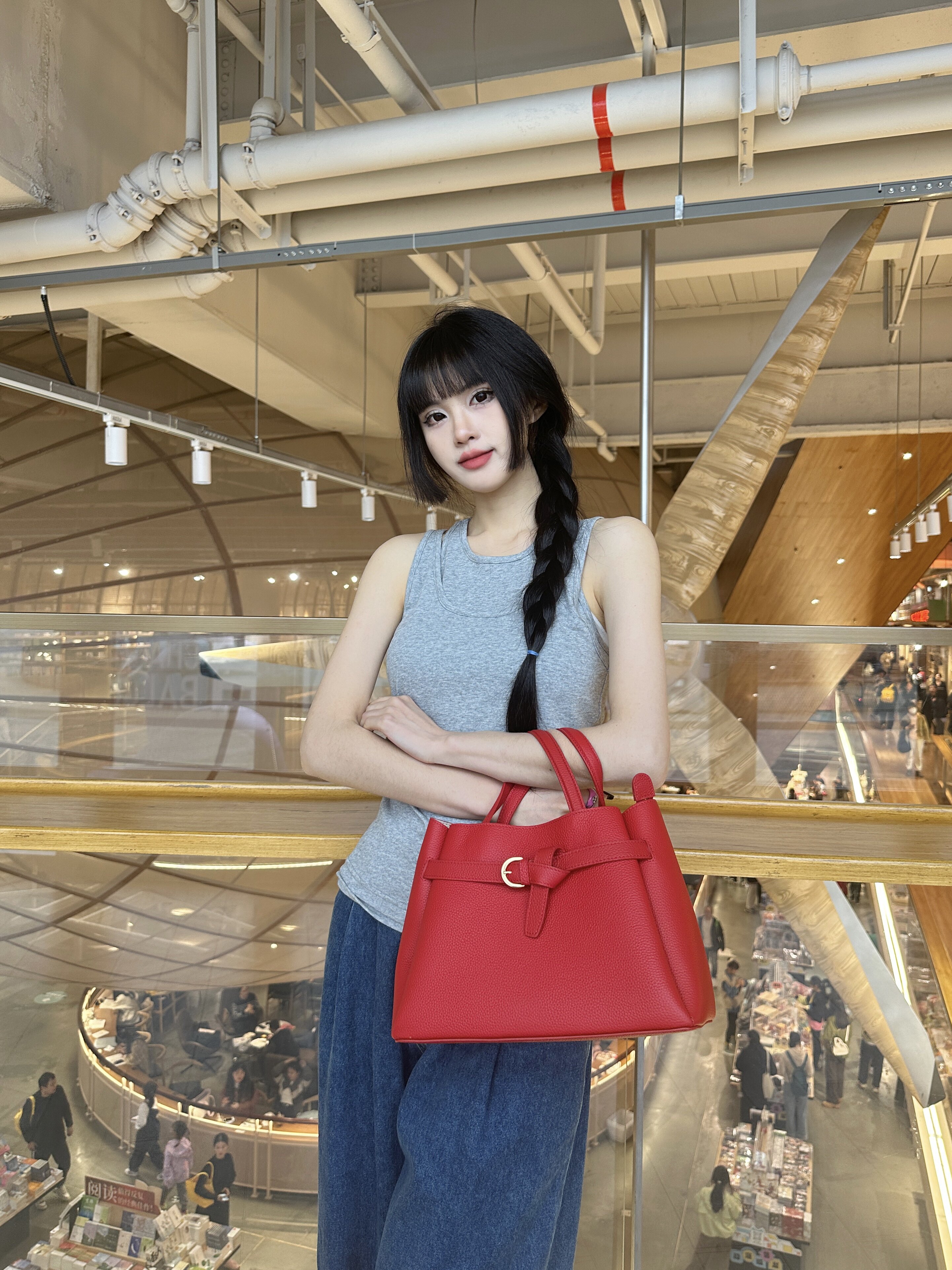 百丽质感真皮大容量托特包 牛皮材质高级耐磨 大容量装下电脑文件