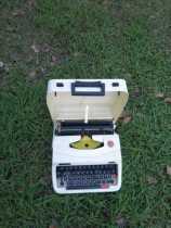  Sky brand full English mechanical typewriter Sky 910 mechanical typewriter