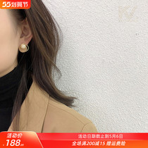 Earrings 2022 New Tide Korea Temperament Woman Superior Atmospheric Earwear Autumn Winter Design Sensation 100 Lap Face slim