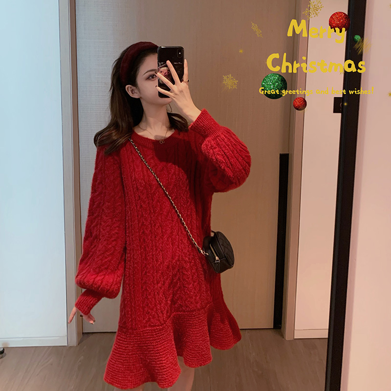 Pregnant women New Year's clothes winter festive fashion sweater dress 2021 new small feeling Korean version thick clothes