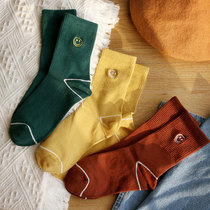 Autumn and winter cotton socks childrens retro smiling face Harajuku wind hundred small pile socks cotton sports socks