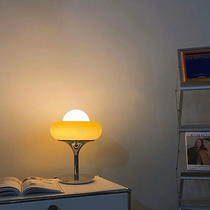 Egg tart table lamp vintage homestay retro warm bedroom bedside lamp classic antique Bauhaus decorative lamp