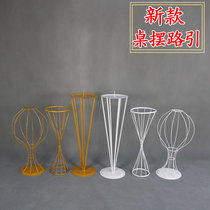 Wrought iron geometric openwork vase ornaments gold waist flower wedding table flower ornaments Wedding props road guide flowers