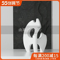 Minimalist modern resin-made art swing piece Home Creative Soft Ornament Model Room room Living Room Room Furnishing