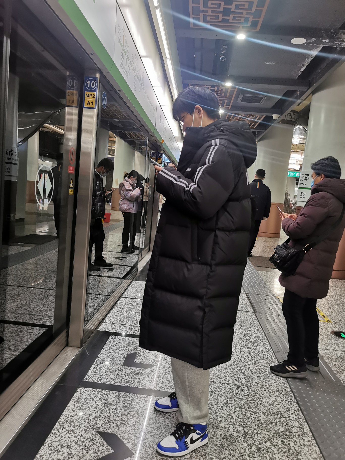 质量点评ny和mlb一个羽绒服质量如何?怎么样呢?优缺点吐槽揭秘