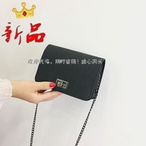 2018 summer new small bag trend Korean version Joker fashion chain small square bag lock shoulder shoulder crossbody womens bag