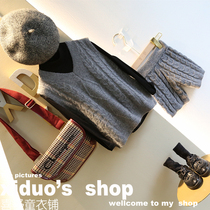 Brand childrens clothing 2019 autumn and winter new womens clothing flavor style Foreign style twist V neck knitted vest shorts set