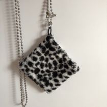 Steel chain earth cool bungee: plush Dalmatian messenger bag accessories bag headphone bag messenger bag