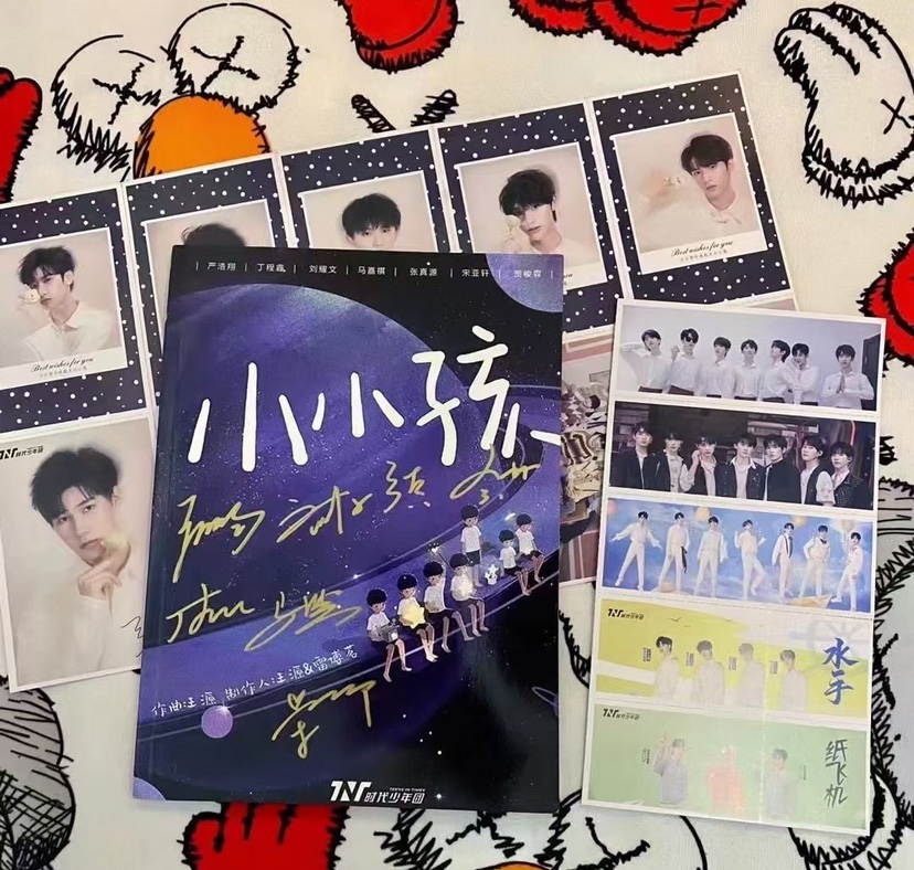 Times Youth League autographed Little Children's photo album pb activity