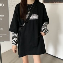 Korea autumn 2020 new original accommodation wind BAO WEN fake two long sleeves black T-shirt women with loose clothes and insos